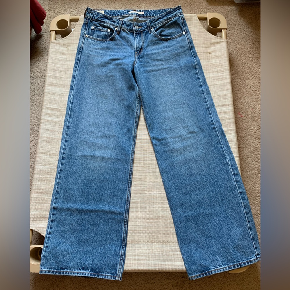 Levi’s low loose true denim wide leg women’s jeans size 30